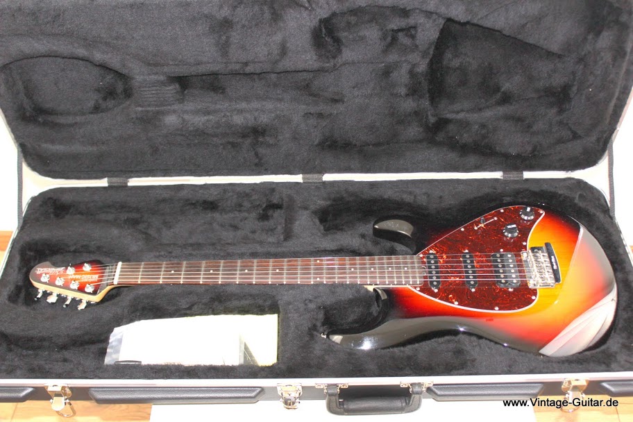 Musicman Silhouette Special sunburst 2012.JPG